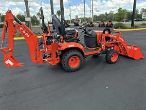 Mini-tracteur agricole Kubota LA340 BX23S avec chargeur et pelle rétrocaveuse à moteur diesel compact, doté de composants essentiels - Product Image 6