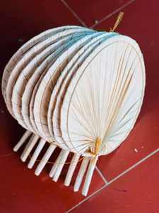 Abanico Plegable de Bambú Hecho a Mano, Abanico de Madera Tejido Natural de Vietnam para Decoración, Regalo, Eventos, Venta al por Mayor - Sra. Tarina - Product Image 5