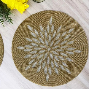 ชุดโต๊ะทอมือประดับลูกปัดลายดอกไม้-ผ้าปูโต๊ะและแผ่นรองจานประดับลูกปัดทำมือหลายขนาด ผ้ารองโต๊ะอาหารแบบสั่งทำได้ - Product Image 1