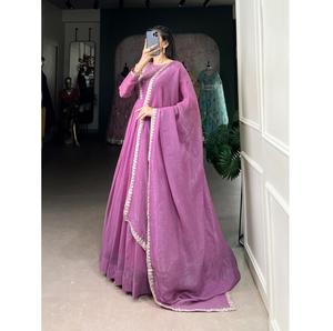 ชุดกาวน์อนาร์คาลีดีไซน์แบบพรีเมี่ยมสำหรับชุดแต่งงานอินเดียงานแต่งจากอินเดีย - Product Image 1