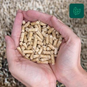 Meilleur prix pour des pellets de bois de pin de qualité supérieure certifiés DINplus, disponibles à l'achat en <span class=keywords><strong>palette</strong></span> entière en ligne en Allemagne aujourd'hui. - Product Image 2
