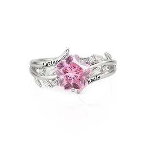 Bague de promesse Jeulia personnalisée avec fleur rose découpée - Product Image 1