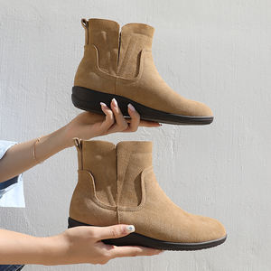 [JSHOE] Botines Cortos de Mujer de Cuero Vacuno Genuino con Forro de Felpa, Transpirables, Esenciales, Artículo de Lookbook - Product Image 1