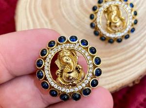 Pendientes de Templo tradicionales chapados en oro de la mejor calidad con aspecto simple y elegante para mujer para ropa de boda para niñas - Product Image 4