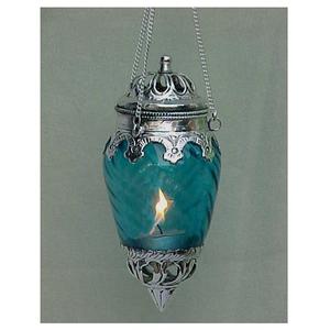 Lanterne en verre pour décoration de mariage avec chauffe-plat géant en laiton argenté et photophore à suspendre en verre - Product Image 1