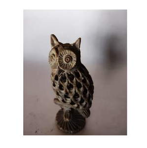 En la parte más tranquila del templo, una escultura de mármol brilla suavemente bajo la mirada de los dioses que se han alejado durante mucho tiempo. - Product Image 5