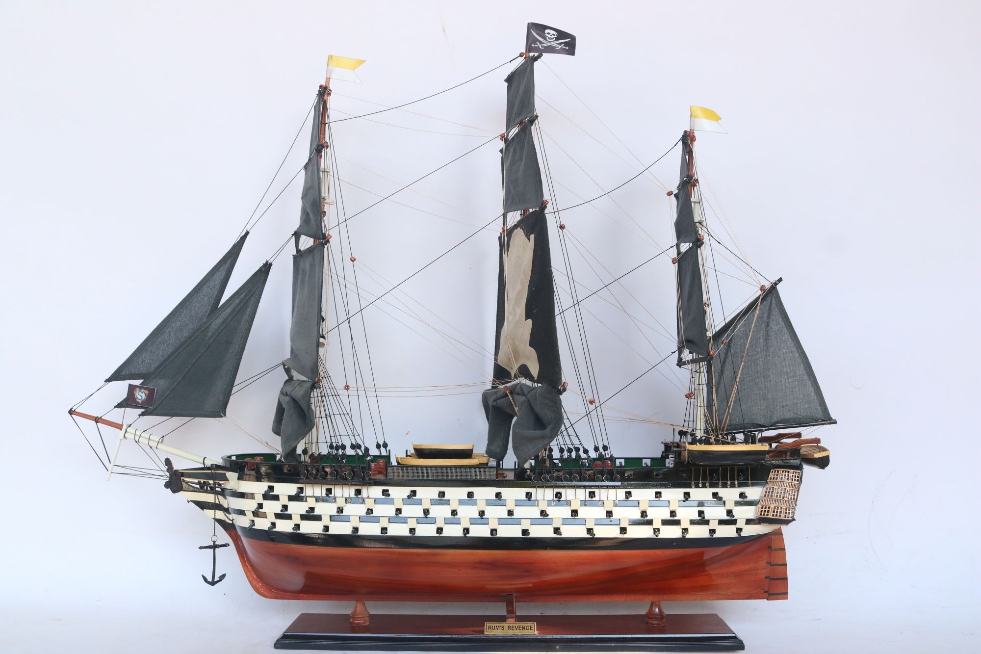 สีน้ำตาล