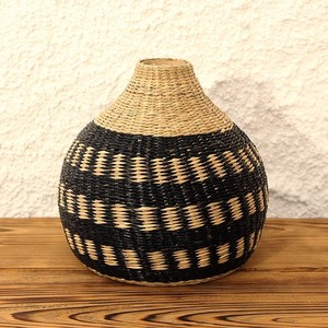 Panier décoratif en herbe de mer noire du Vietnam, vase, OEM ODM, tissé à la main, herbe de mer rustique, décoration bohème pour la maison, artisanat, vente en gros - Product Image 1