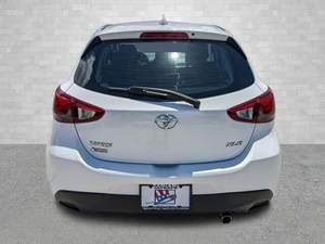 Herramientas Manuales Usadas de Grado DIY para Yaris 2020, Volante a la Izquierda, con 3 Años de Garantía, Origen Francia - Product Image 4