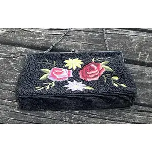 Pochette de soirée en perles de créateur pour les tenues de mariée et les célébrations festives, pochette de soirée en verre à paillettes durable et portable - Product Image 3