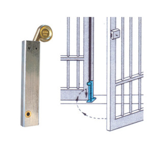 Paletto Automatico in Acciaio Zincato con Leva in Ottone Art. 418 - Product Image 1