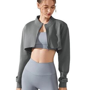 Top Deportivo Corto para Mujer, Transpirable, de Secado Rápido, Ajuste Regular, Cierre Completo, Estampado Animal, Spandex/Poliéster - Product Image 1