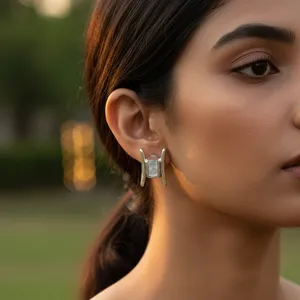 Boucles d'oreilles clous en argent 925 avec nacre pour femmes, produit cadeau - Product Image 3