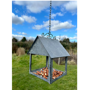 ที่ป้อนนกแบบแขวนทำจากโลหะแนวชนบทที่ป้อนอาหารในสวนแบบกันน้ำได้ - Product Image 1