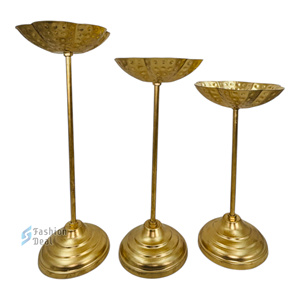 3 Pcs Iron 3D Stand Bowl Urli Set pour la décoration de festivals et les cadeaux Design moderne et traditionnel - Product Image 1