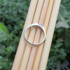 เครื่องประดับที่ละเอียดอ่อนและไร้กาลเวลาแหวนมูนสโตนแวววาวสีน้ำเงินธรรมชาติชุบทองเหลืองรูปทรงเหลี่ยมตัดเหลี่ยมเพชรพลอยสำหรับแหวนทุกเพศ - Product Image 4