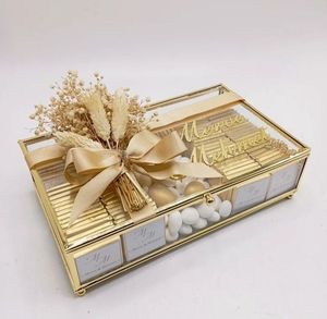 Caja de Joyería Cuadrada de Vidrio de Lujo con Acabado Dorado, Ecológica y Personalizable para Exhibición de Joyería Fina - Product Image 1