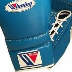 ถุงมือชกมวยแบบผูกเชือก ระดับมืออาชีพ สีฟ้า ทำจากหนังแท้ สำหรับฝึกซ้อมและต่อสู้ ผลิตด้วยมือ อุปกรณ์ต่อสู้ - Product Image 3