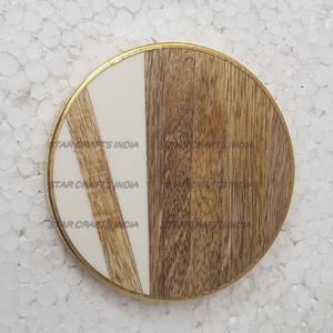Prix de gros Meilleure vente de sous-verre en bois et résine de forme ronde brun rouge et vert Fabricant de sous-verre décoratif de haute qualité - Product Image 6