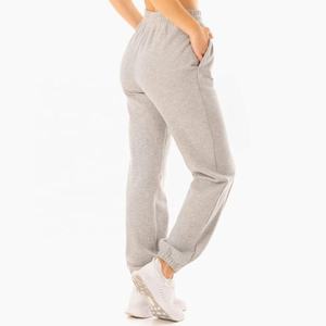 Logo personnalisé jogger en polaire avec sweat à capuche chaud et pantalon de survêtement ensemble XL vêtements de sport pour femmes couleurs personnalisées pour une utilisation en salle de sport - Product Image 6