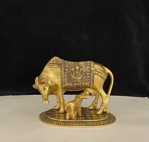 Nouveauté : Vache et veau en laiton plaqué or fait main, 7,5 pouces, pour cadeaux de remerciement et décoration - Product Image 3