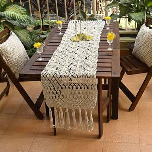 Chemin de table en macramé de style bohème de luxe en coton tricoté moderne fait à la main de l'Inde pour les fêtes de mariage - Product Image 4