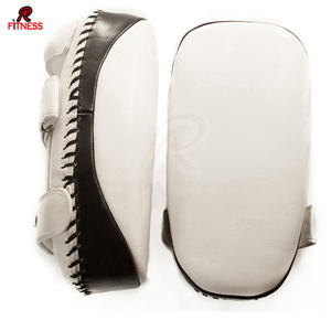 Pads de frappe en cuir pour Taekwondo, Muay Thai et Boxe – Équipement d'entraînement en vente - Product Image 2