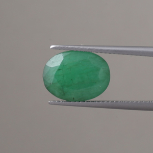 Pierre précieuse en vrac, émeraude 100% naturelle, 6,32 carats, taille ovale, 13x10 mm, certifiée IGI, vert premium, cirage/entraînement à l'huile - Product Image 1