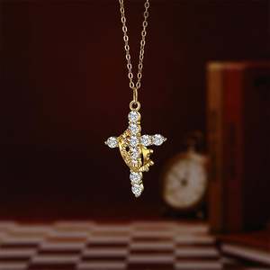 Collier Jeulia en argent sterling avec croix et couronne, orné de zircons – Bijou chrétien vintage tendance pour les fêtes - Product Image 2