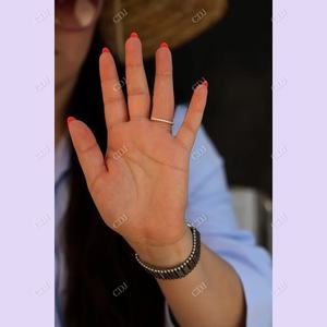 Banda de moissanita Eternity para mujer, piedras de 1,4mm en oro amarillo de 14K, joyería de boda personalizada, diseño de lujo más nuevo para el vendedor - Product Image 4