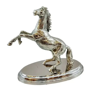 Sculpture de cheval en métal poli en laiton de cuivre ou sculpture moderne en porcelaine de bronze - Product Image 1