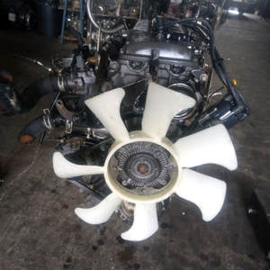 Moteur NIS-SAN HARDBODY 2.4L 16V KA24 d'occasion, autrichien, 11-20 places, vitesse maximale de 51-70 km/h - Product Image 4