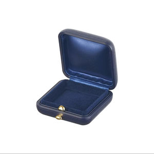 Boîte d'emballage de bijoux ovale imprimée italienne Yongda pour bagues, origine Taïwan, édition Saint-Valentin - Product Image 3