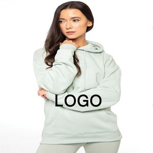 Sweat à capuche confortable taille XS pour femme avec long col zippé couleur unie Design personnalisé pour la saison d'hiver fabriqué au Bangladesh - Product Image 1