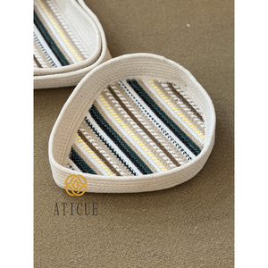 Paquete de 2 Cestas Decorativas de Almacenamiento Tejidas a Mano de Algodón en Forma de Lágrima (9x3x11 y 11x3x13) - Product Image 1