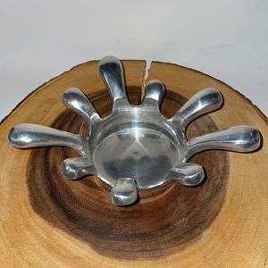 Elegant <b>Metal</b> <b>Bottle</b> Coaster for Office Desk Coffee Table Stylish Modern Look Prevent <b>Water</b> Ring Marks - Product Image 4