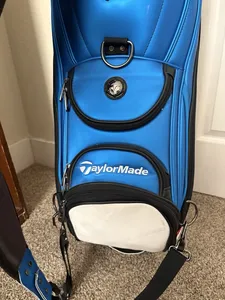 Bolsa de Viaje TaylorM-ade 2018 Fabricada en Tennessee Rojo/blanco/azul - Product Image 4