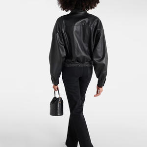 Chaqueta bomber de cuero personalizada para mujer con logotipo personalizado, ropa de calle bordada, prendas de vestir exteriores de moda OEM - Product Image 5