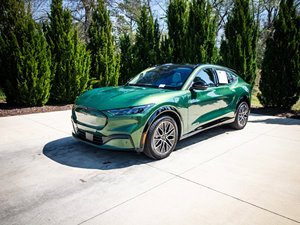 ฟอร์ด มัสแตง มัค-อี พรีเมียม อีเล็กทริก เอดวีดี ปี 2024 มือสอง สภาพดี - Product Image 3