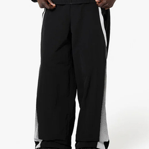 ชุดวอร์มกันลมแบบสั่งทำขายดี ชุดกีฬาผู้ชายแบบซิปสองชิ้น ผ้าไนลอนกันน้ำสำหรับกิจกรรมกลางแจ้งสำหรับเด็กผู้ชาย - Product Image 6