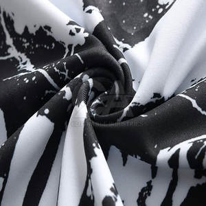 Camisetas de compresión de impresión personalizadas Camisetas de compresión ligeras de manga corta para hombres - Product Image 5