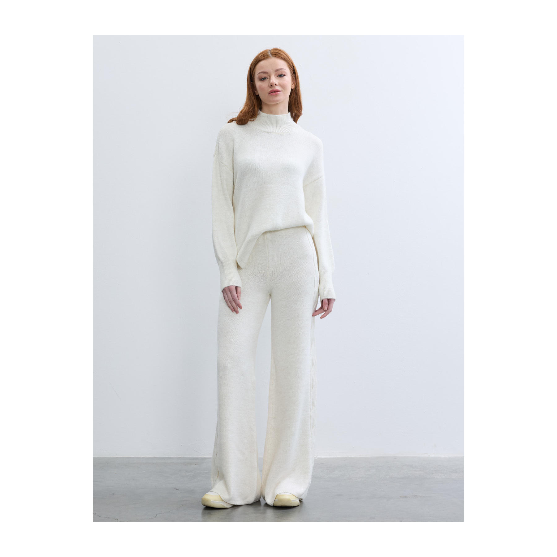 สีเอครู