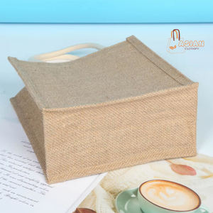 Bolsa de yute con logotipo impreso personalizado más vendida con asa de arpillera Línea de productos textiles y de cuero de alta capacidad - Product Image 2