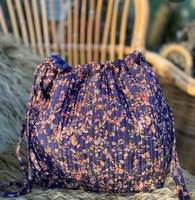 Sac à bandoulière fleuri en coton fait à la main pour femmes Polina matelassé Potli sac unisexe seau motif sac à main pour voyage