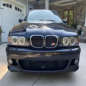 USADO LHD/RHD 2001 B M W M5 - Product Image 1