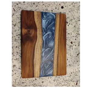 Tabla de cortar de diseñador de arte de resina, tabla de verduras/quesos de madera con láser, bloques de logotipo de madera personalizados, embalaje de piezas - Product Image 2