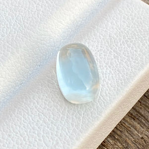 Pierre de cabochons en forme d'aigue-marine naturelle de couleur supérieure avec une pierre précieuse en vrac de bon lustre pour la fabrication de bijoux 2.69 carat - Product Image 1