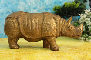 AK Brass Classic Premium Quality Rhino Showpiece Escultura decorativa de mesa de alto detalle - Product Image 3