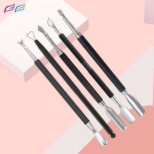 Coupe-cuticules ergonomique en acier inoxydable, meilleur repousse-cuticules noir poli, nettoyeur d'ongles à marque privée par Bahasa Pro - Product Image 5