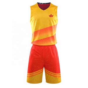 Ensemble d'uniformes de basketball légers pour hommes avec maillot et short – Tenue de sport durable idéale pour l'entraînement en équipe - Product Image 1